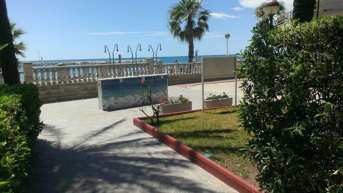 Apartamentos Marina Sol De Espana Cambrils Eksteriør billede